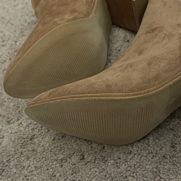 Lulu’s x Matisse Spirit Fawn Pointed Toe Camel Suede Ankle Block Heel Boots NWOT - Picture 10 of 15